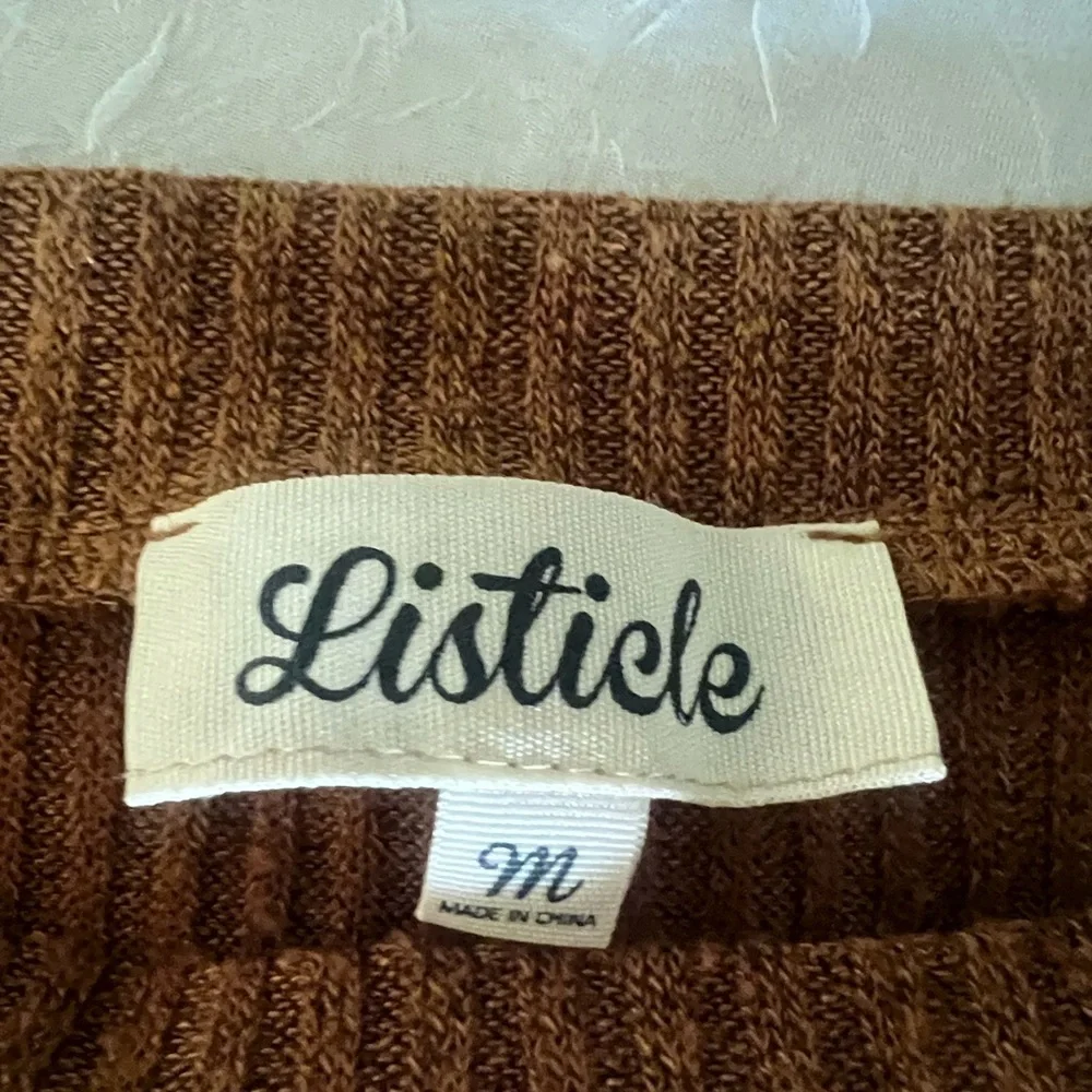 Listicle Brown Crew Neck Ribbed Sweater​ - Picture 3 of 6